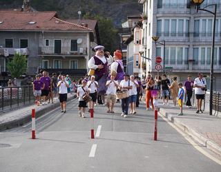 Festen inguruko iritzia jasotzeko galdetegia prestatu du udalak