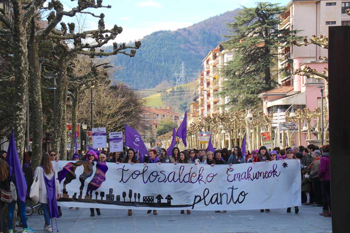 Egunerokorik ez, emakumerik  17 1520518273952