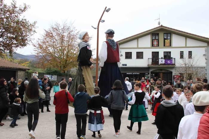 Dantzari Txiki Eguna Zizurki 19 1575117829696