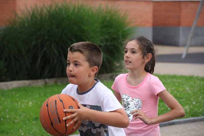 Ezkaratzen arteko lehia sano 12 1530877995543