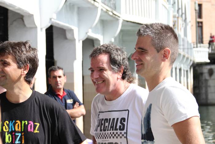 Batela txikien balantza, Zut 62 1505566889205