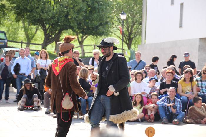 Dantza, kantua eta antzerkia 73 1494235900131