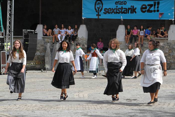 Gaztetxo, gazte eta bikoteen eguna 47 1474724272873