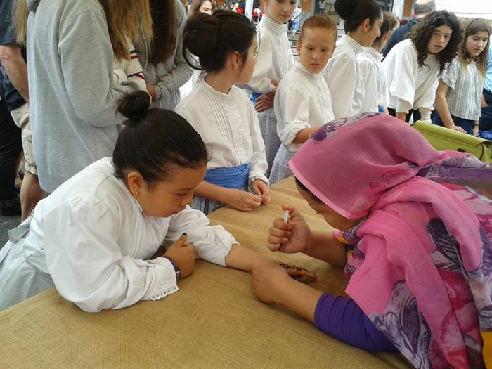 Jatorri ezberdinetako mokadu 11 1527783627699