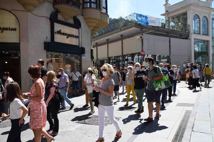 Zerbitzu publikoen aldeko mo 34 1593257990569