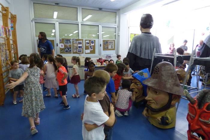 Zizurkilgo erraldoi eta buru 12 1496046705428