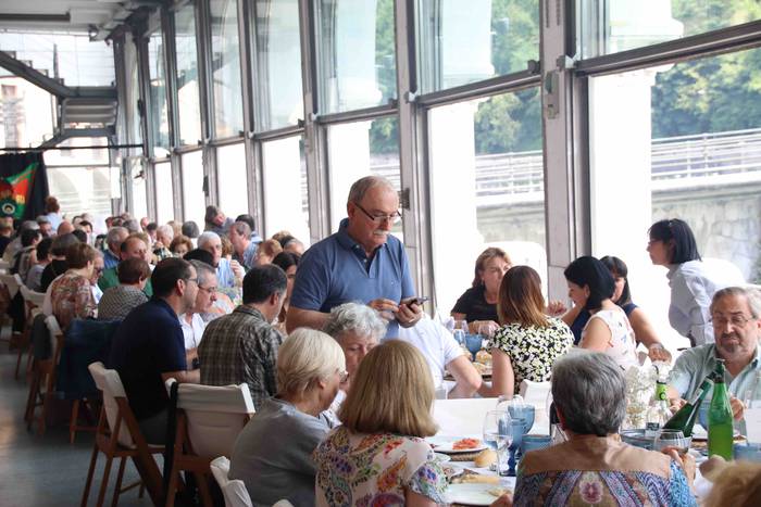 Giro ederrean ospatu dute Bi 32 1559492471662