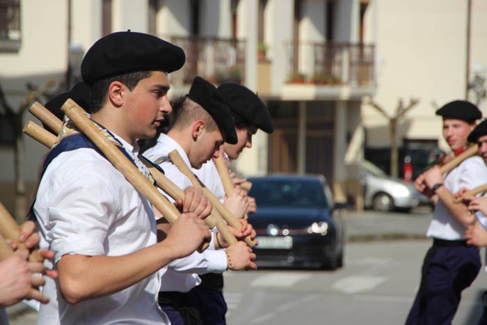 Talai dantzariak herrian zeh 23 1488122240402