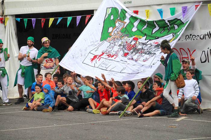 Giro ederra Anoetako Kuadril 54 1527360408763