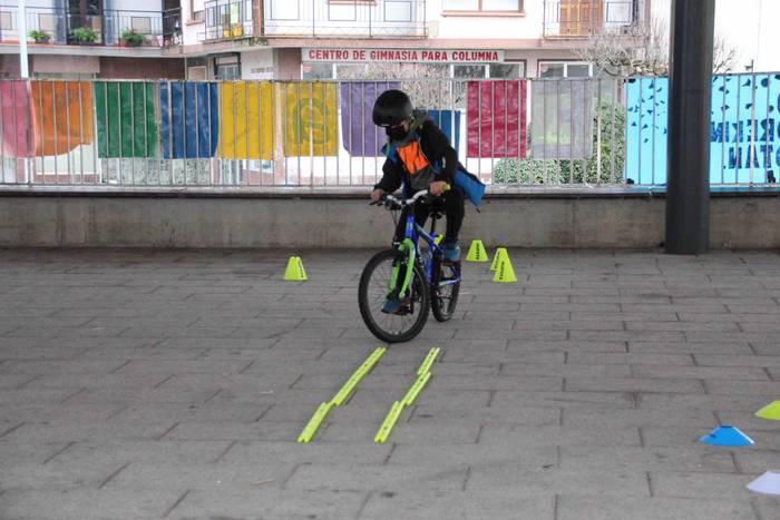 Haurrek kirol ezberdinak pro 9 1608389664377