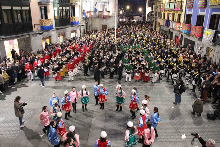 Danbor hotsen eguna 40 1582405368219