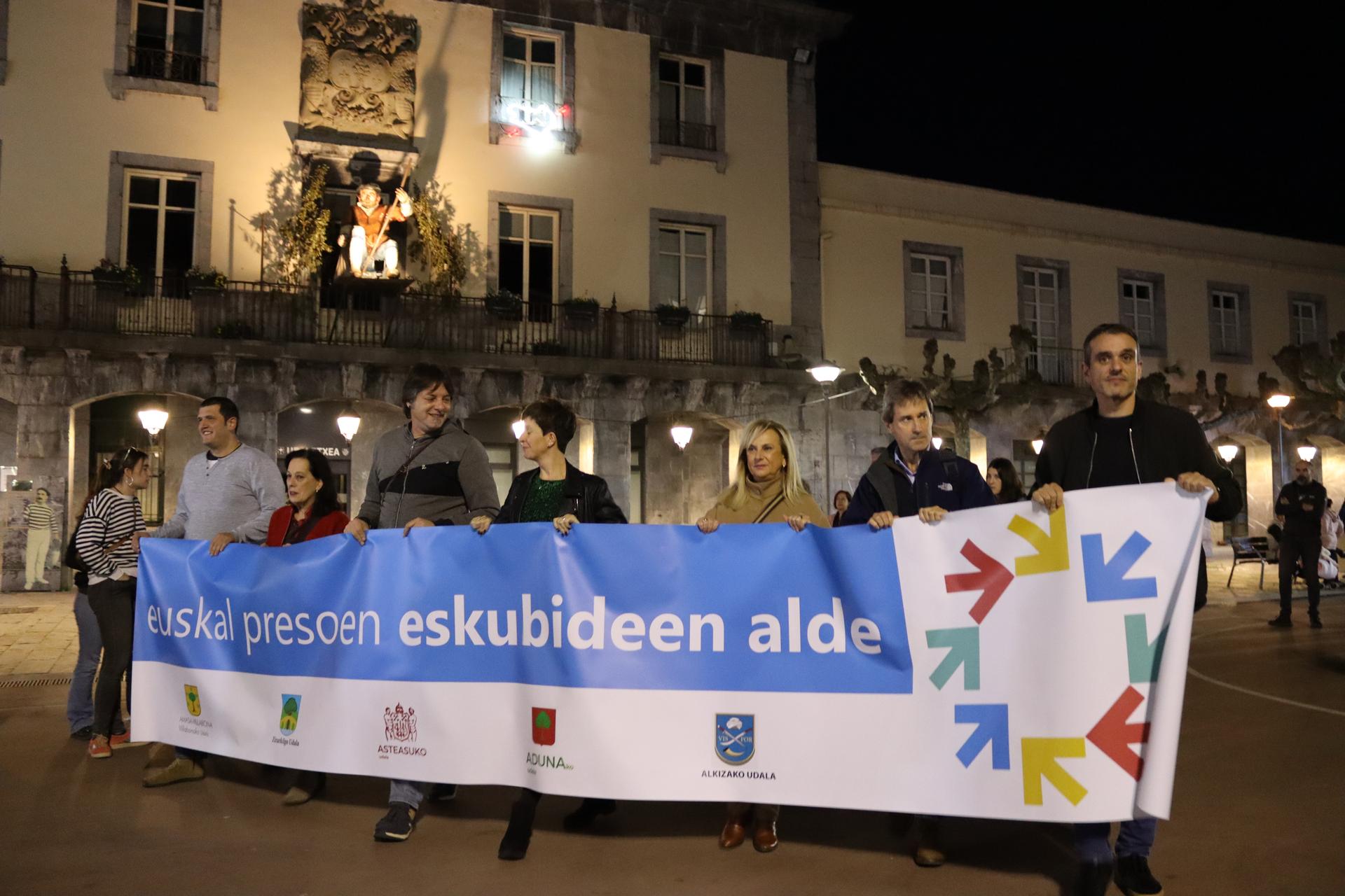 Tolosaldeko bi preso Euskal Herritik kanpo