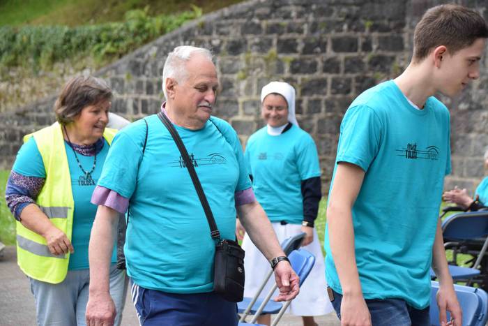 Haur eta helduen arteko II.  104 1560343314101