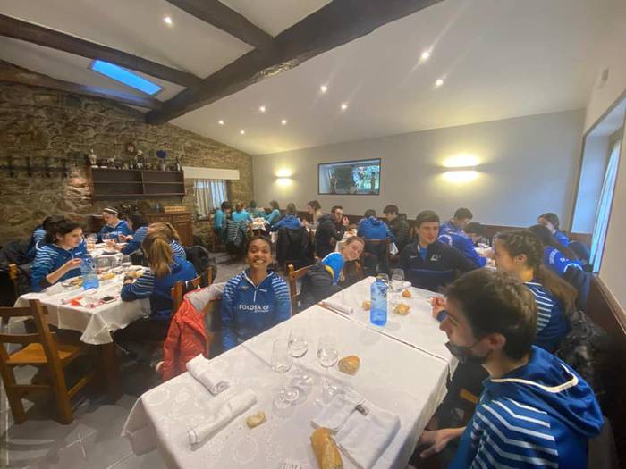 Brontzezko bi domina eta mar 15 1645642040391