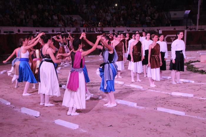 Minotauroaren labirintoa ema 14 1497258544079