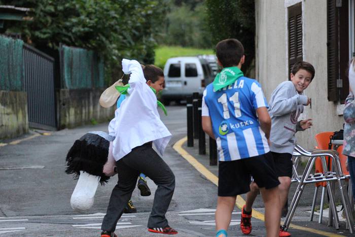 Irurako Jaiak 2015 buruhandiak 11 1443806835795