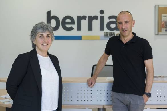 Estatu egile diskretuari