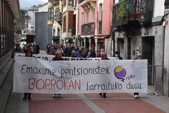 Martxoak 8 bezpera, oneka, p 28 1646657279096