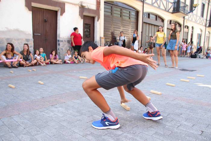 Jolas betean aritu dira umea 25 1537027724269