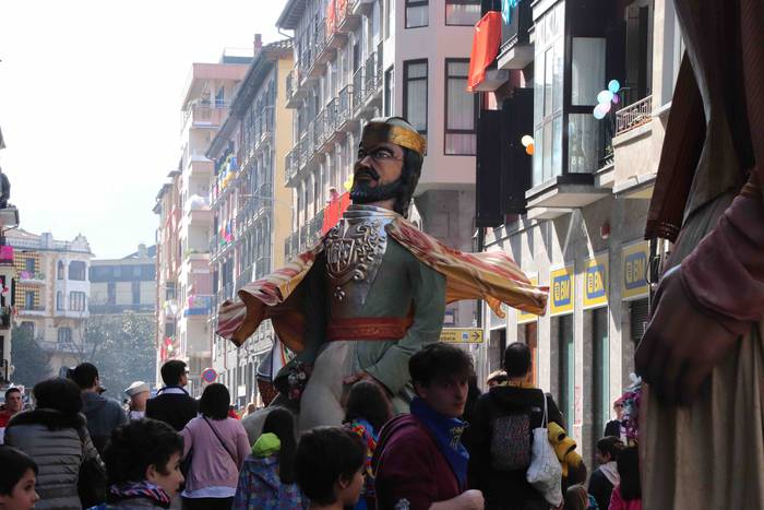 Erraldoi eta buruhandiak Zal 48 1582375964708