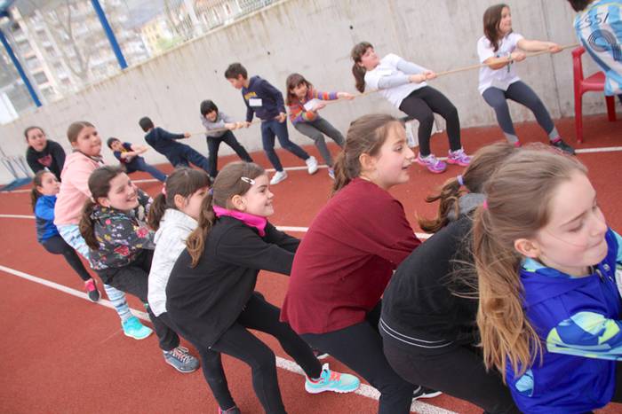 Eskola Txikien topaketak 420 47 1520602677499