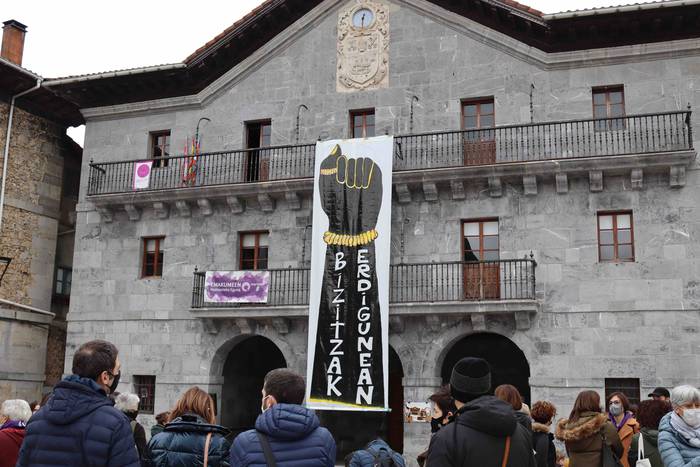 Eskualdea morez jantzi da as 24 1615121142034