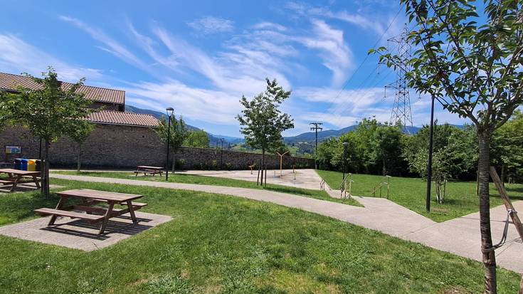 Ur parkea erabiltzeko aukera Adunan