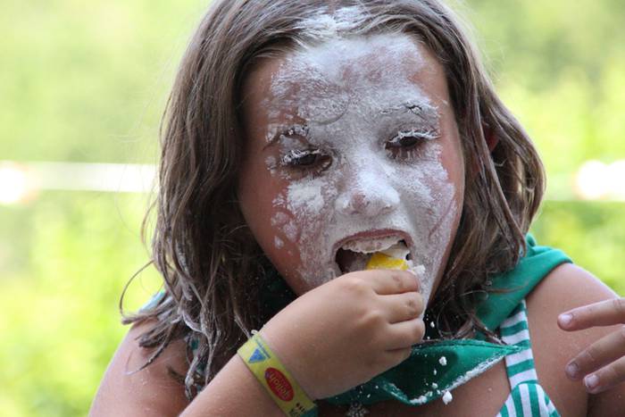 Festak hastearekin batera, j 65 1502727642404