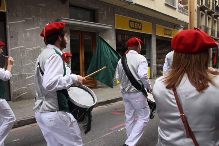 Lizarrez apaindutako kaleeta 225 1498481115539