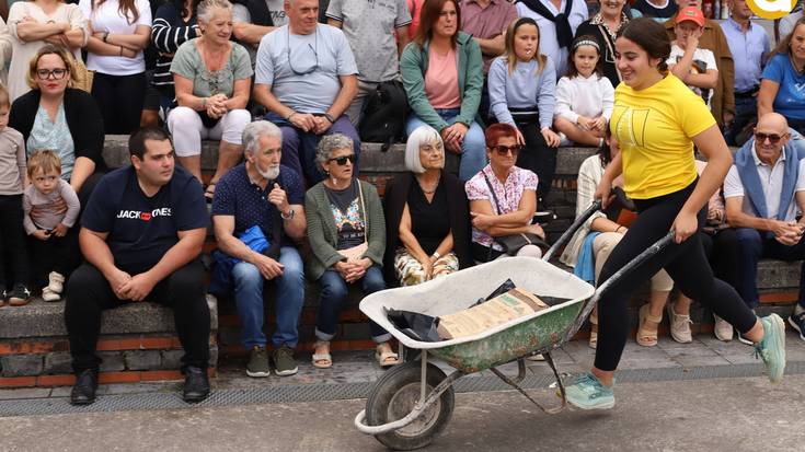 Gazteegi joan ziren herritarrak gogoan, herri kirol ikuskizun polita eskaini dute Alkizan