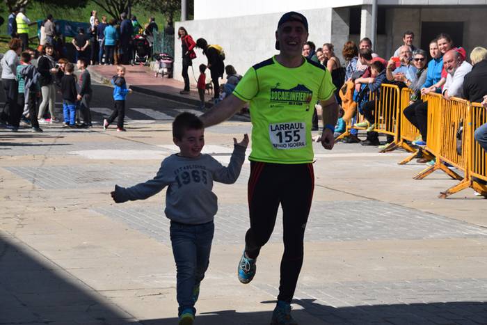 Hassan Ait Chaou eta Maitane 82 1489934051439