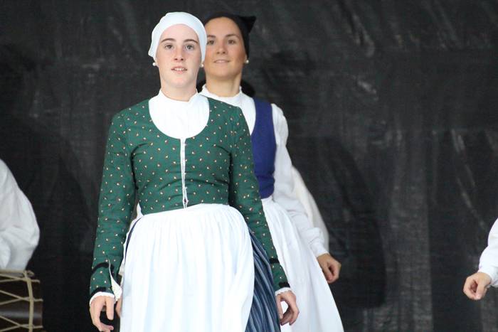 Irurako festak 2015 buruhandiak 34 1443465697849