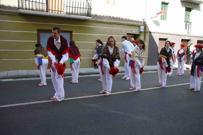 Dantzatzen duen herria 15 1581859436229