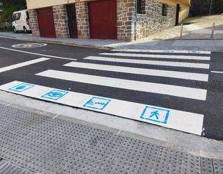 Ibarrako bi zebrabidetan piktogramak margotu dituzte