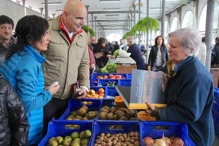 Tolosako Azokari buruzko liburuaren aurkezpena 16 1545488915464