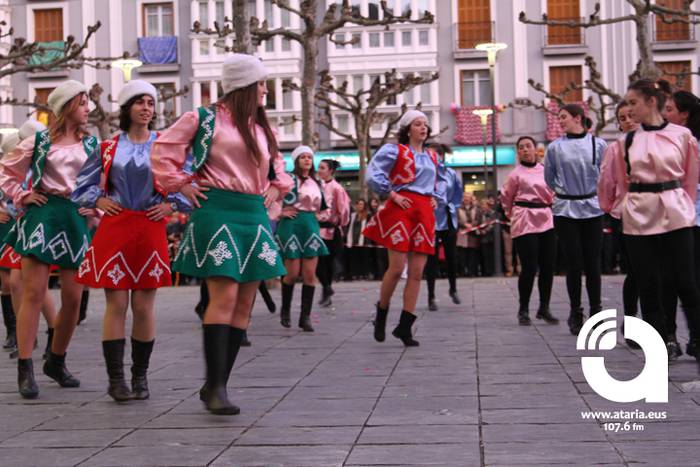 Helduak danborrei eraginez 4 1488049788518