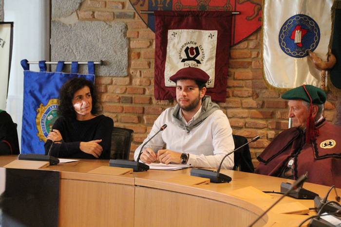 Tolosako Babarrun Kofradiako kide berriak 5 1479648571984