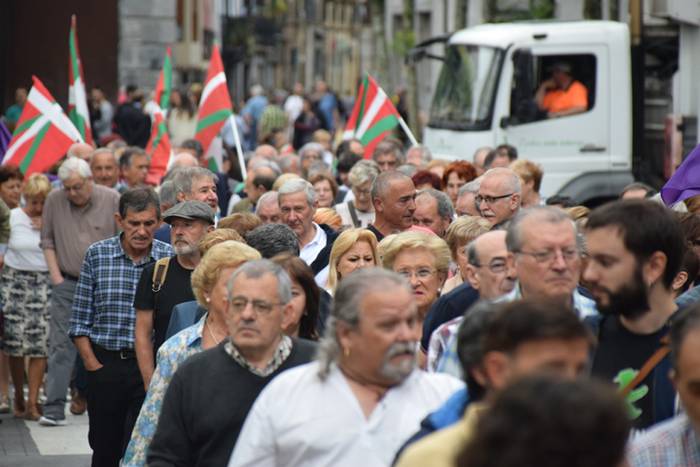 Pentsiodunen manifestazioa 47 1528548552105