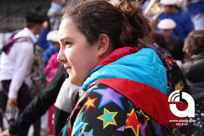 Zezenak adarrak okerrak ditu 115 1488277833547