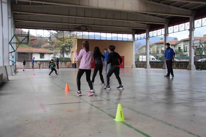 Haurrek kirol ezberdinak pro 45 1608389691614