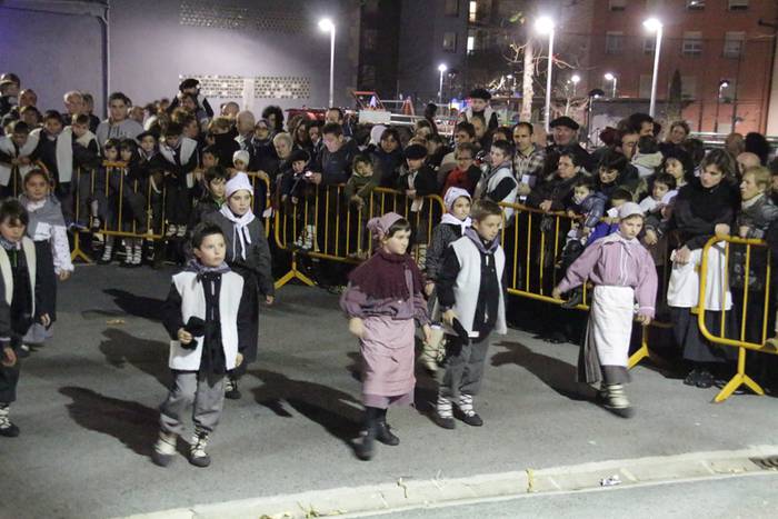 Olentzero eta Mari Domingi 2015 57 1450983311863