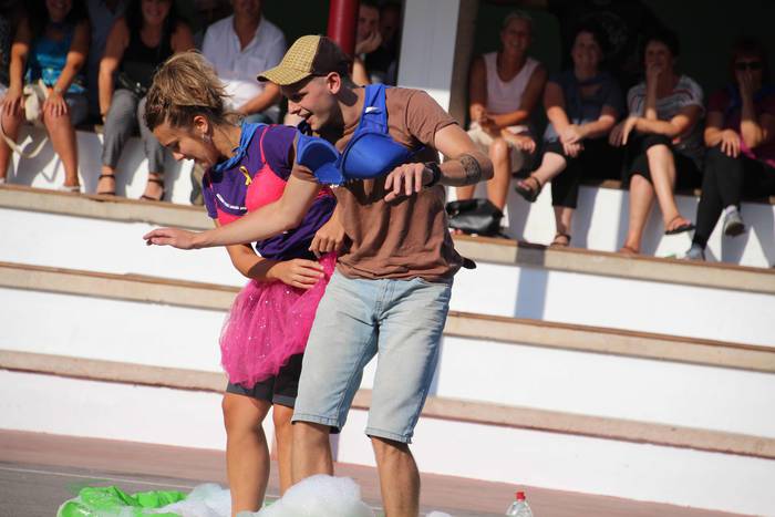 Lehiatik gutxi, festatik ask 48 1534074330674