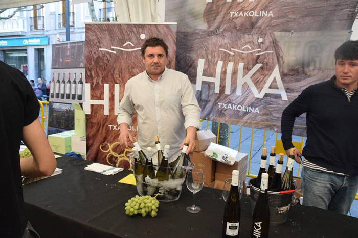 Gure Txokoa elkartearen ardo 8 1491650491891