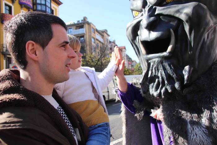 Erraldoi eta Buruhandiak Zal 2 1645883933055