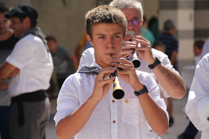 Antzezten ere fin ibili dira 25 1472209527014