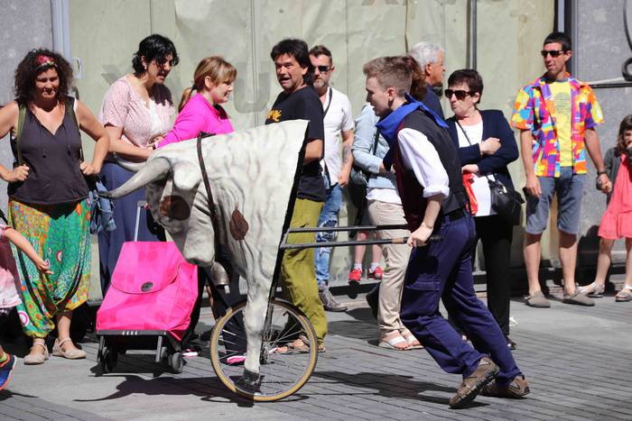 Erraldoiak eta buruhandiak T 3 1561218559969