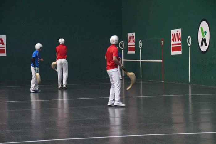 ZESTA PUNTA ELOLAREN OROIMEN 20 1512735391531