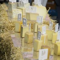 Esneki. Euskal Herriko Gazta eta Esnekien V. Azoka