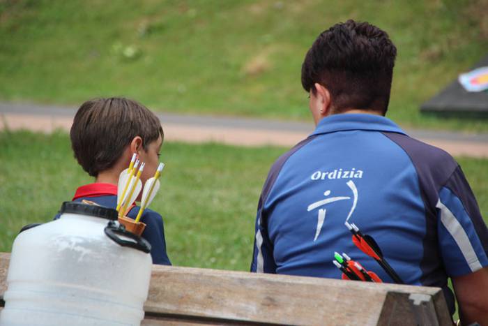 Arku-tiraketa Bihotzez elkar 30 1498391972440