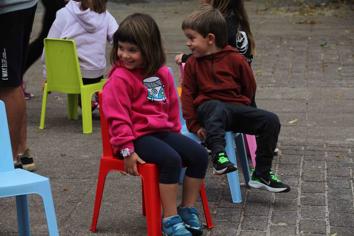 Leaburuko haurrek jolasean o 2 1656520735604